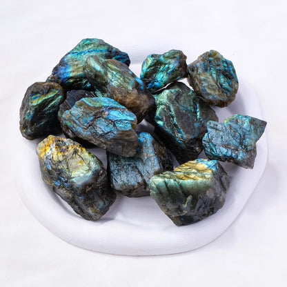 Apengshi Labradorite Raw Crystals 2PCS Natural Rough Rocks Healing Crystal and Stones DIY Raw Stones Meditation Fountain Garden Home Decor