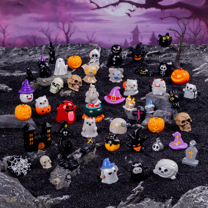 Nerfcareani 50pcs Halloween Mini Resin Figurines for Crafts Tiny Miniature Figures to Hide Pumpkin Ghost Skull Miniatures Bulk for Halloween Party Favors Table Idoor Bag Fillers Garden Dollhouse Decor