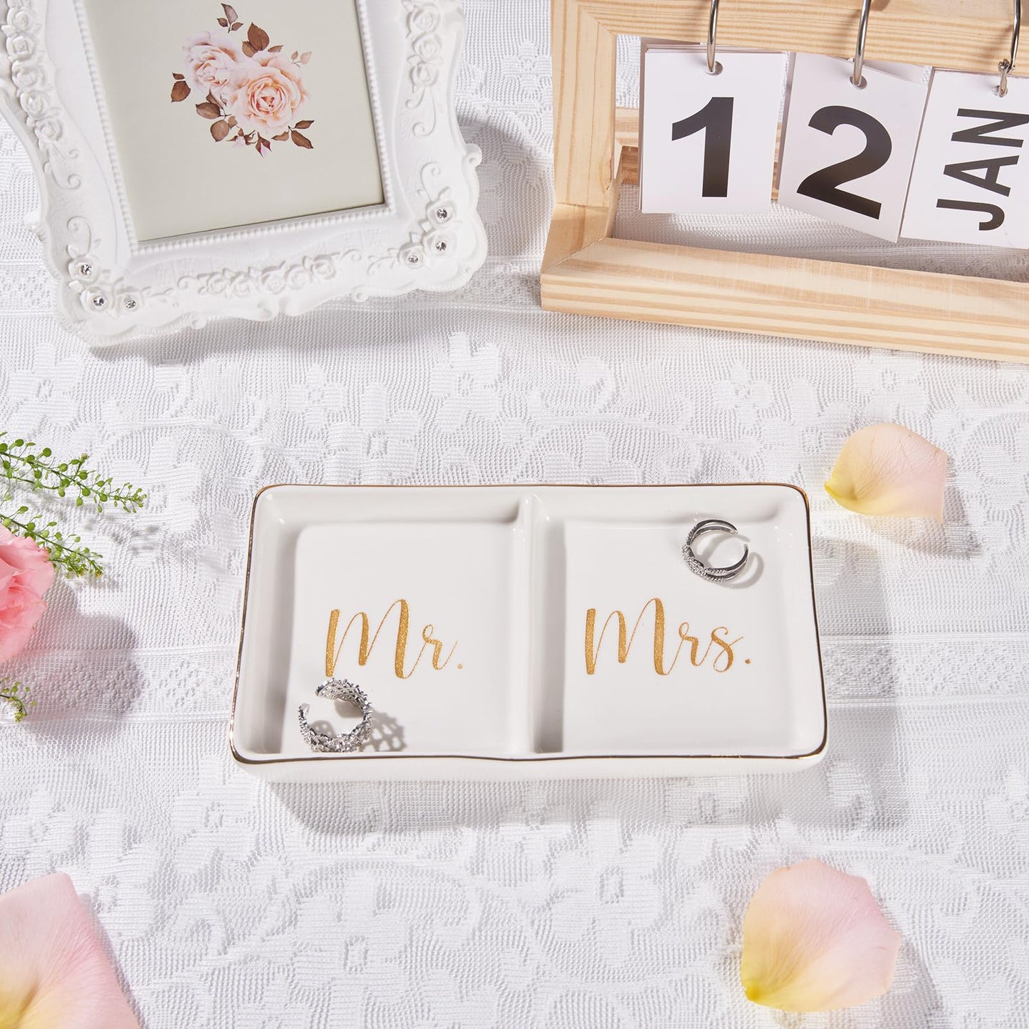 Spegiffu Mr. & Mrs. Ring Dish Engagement Wedding Ring Holder Gift for Future Mrs. / Newlywed - Her Engagement Wedding Gifts for Newly Engaged Couples Bridal Shower Gifts for Bride to be