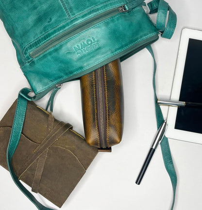 RUSTIC TOWN Leather Pencil Case - Handcrafted Full-Grain Zipper Leather Pen Pencil Holder - Elegant & Practical Pencil Pouch for Work & Office