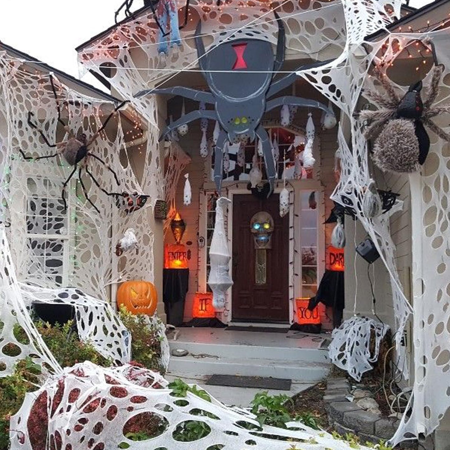 SelfTek 650 Sqft Giant SPI-der Web Halloween Decorations Outdoor, Beef Netting Stretchy SPI-ders Webbing, Cut-Your-Own Flexible Large Outdoor SPI-der Web Gauze S-piderwebs Cobwebs for Halloween Decor
