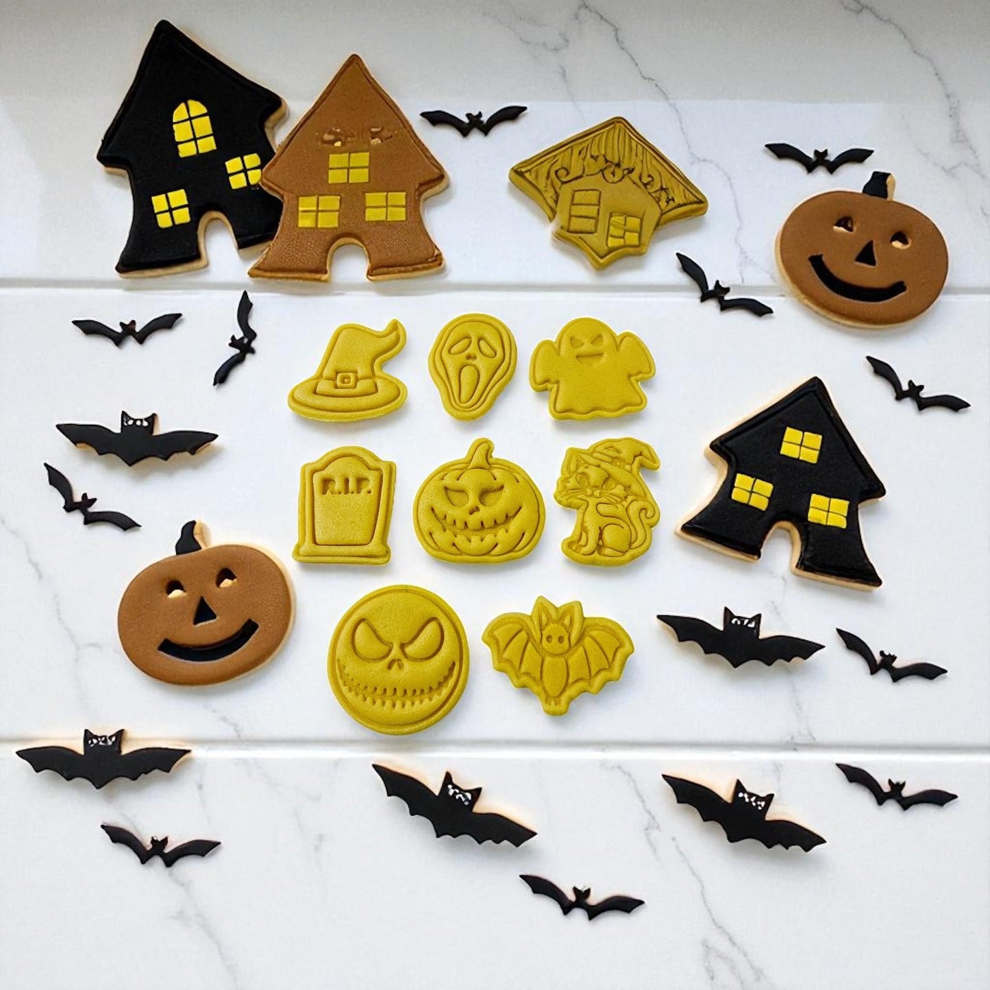 3D Halloween Cookie Cutters, 8 Pieces Halloween Cookie Cutters and Stamps, Cookie Mold Set Including Pumpkin, Ghost, Bat, Tombstone, etc., for Boys and Girls for All-Purpose Crafting (Halloween)