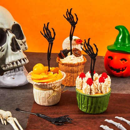 Remerry 48 Pcs Halloween Drink Stirrers Skeleton Swizzle Sticks Skeleton Arms Hands Cocktail Garnish Plastic Cocktail Food Picks for Halloween Bar Horror Party Table Decoration (Black)