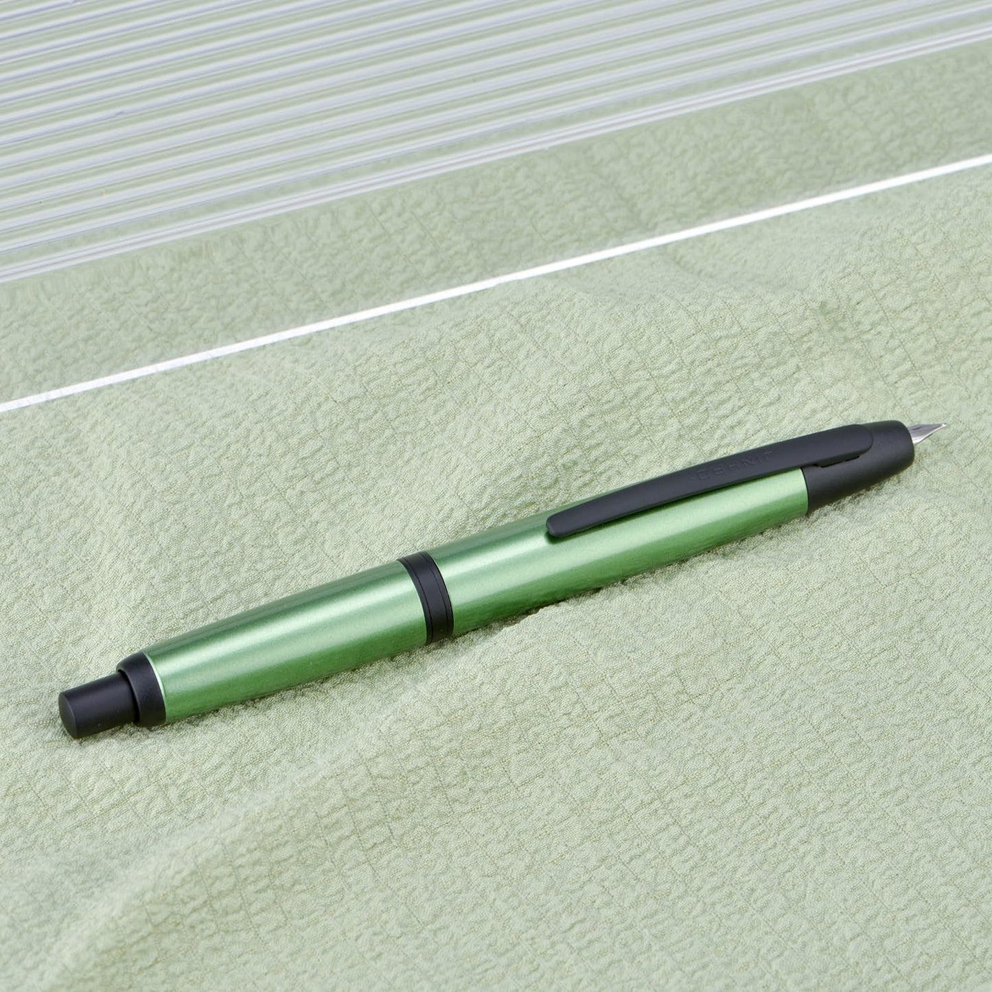 Jinhao 10 Press Fountain Pen with Box, Sea Pine Green Retractable Extra Fine Nib with Ink Converter Set (Black Clip)