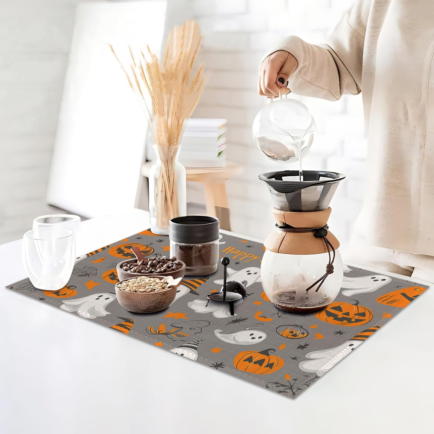Placemats Set of 6,Pumpking Ghost Table Mats,Halloween Washable Linen Table Mats,Non-Slip Heat Resistant Placemats for Party Kitchen Dining Indoor Outdoor 12"x18"