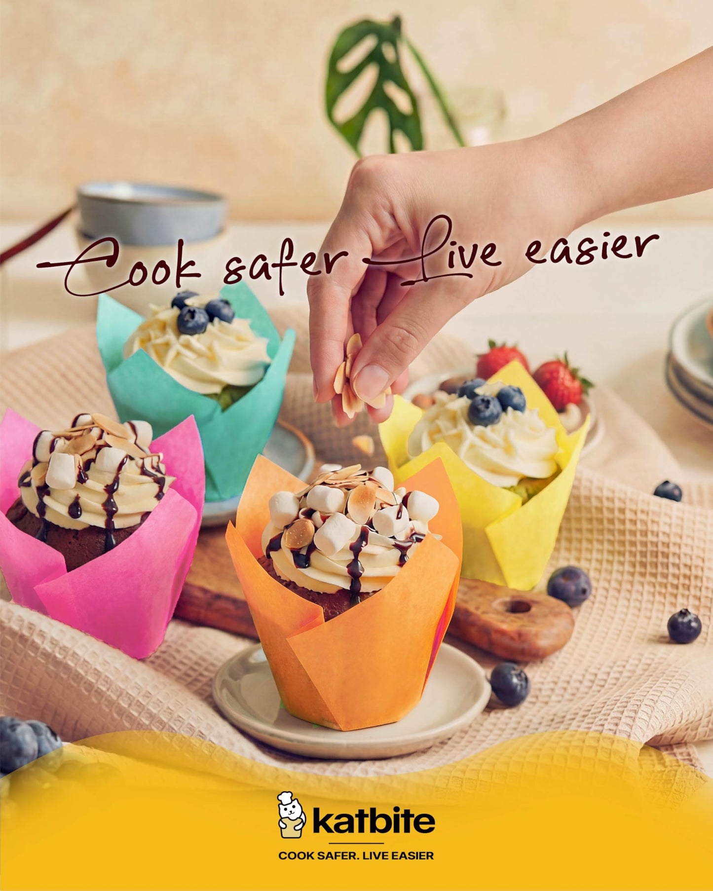 Katbite Tulip Cupcake Liners 200PCS, Muffin Liners Baking Cups, Cupcake Wrapper for Party, Wedding, Birthday