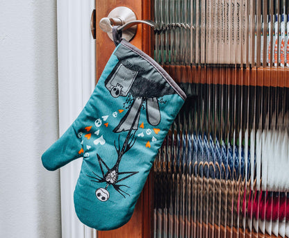 The Nightmare Before Christmas Jack and Sally Oven Mitt | Official Disney Kitchen Accessories and Household Items, Housewarming Gift | Thick Heat Resistant Gloves for Cooking and Baking