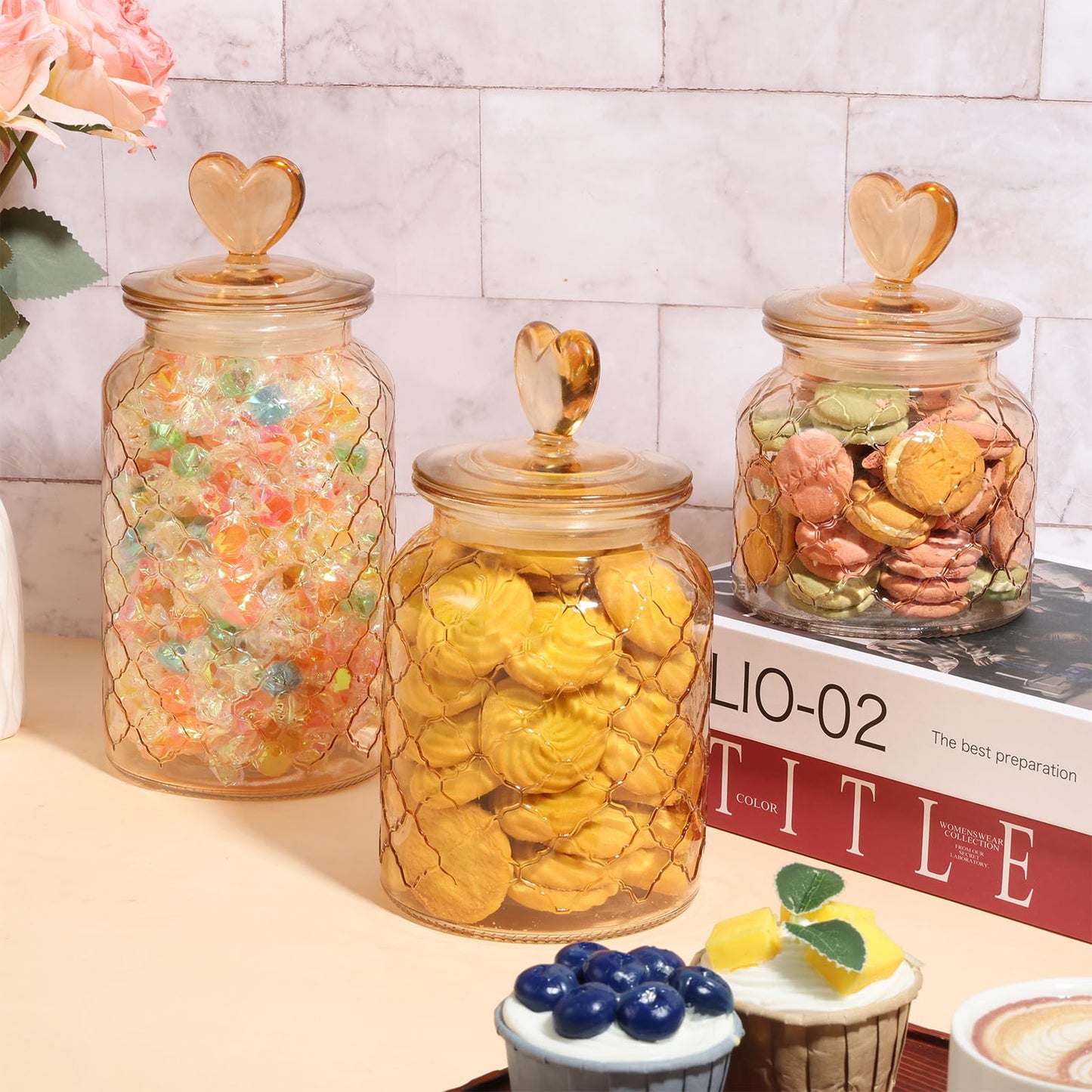 Rainmae 3 Pcs Heart Candy & Cookie Jars with Lids, 22 32 45 oz Cute Heart Shaped Airtight Food Storage Glass Cookie Containers for Kitchen Decorative Apothecary Canisters (Amber)