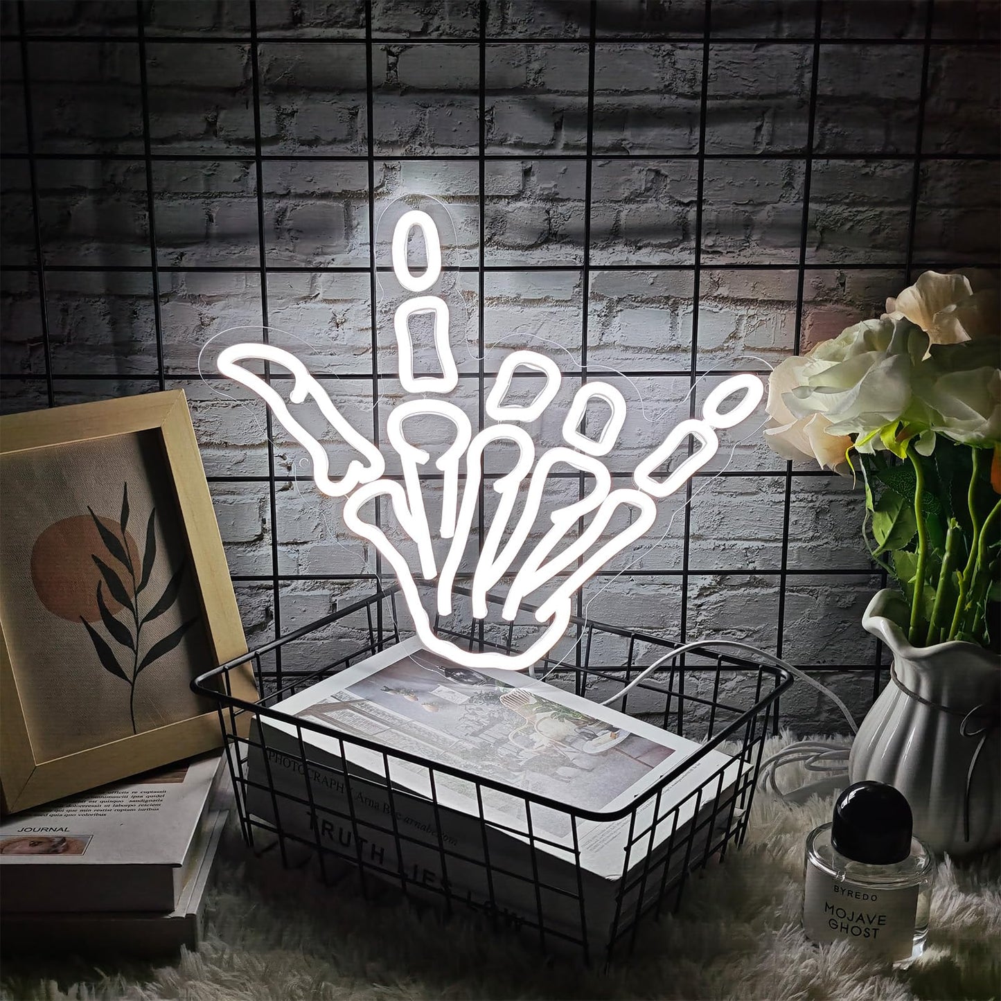 Hand Skull Neon Signs - USB Powered Dimmable Skeletons LED Neon Light for Home Wall Decor Man Cave Gaming Room Bar Pub Party Birthday Gifts