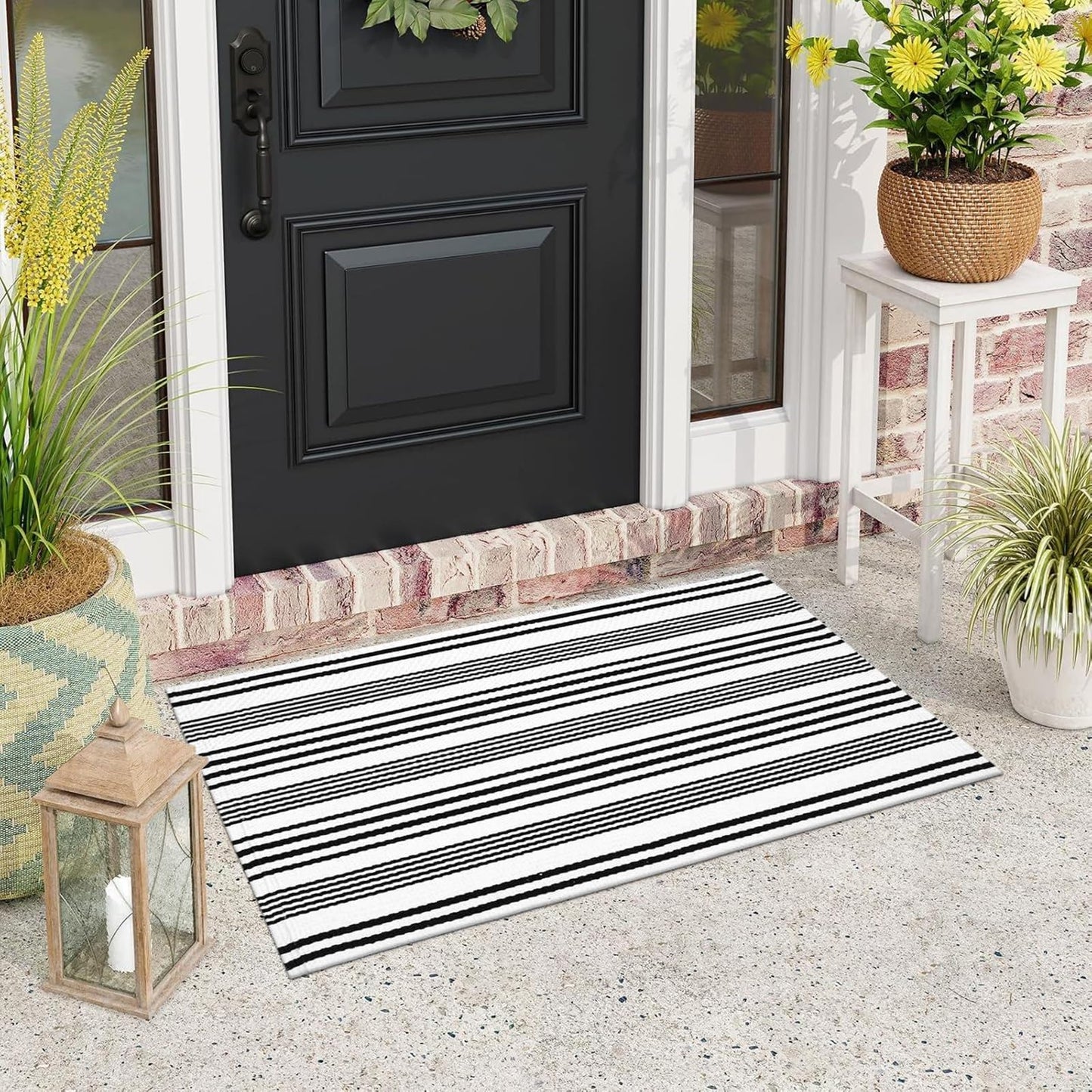 Black and White Striped Outdoor Rug, 27.5"x43" Cotton Modern Hand-Woven Reversible Front Porch Door Mat Welcome Layered Doormat Washable Doorway Carpet for Farmhouse Kitchen Laundry Room