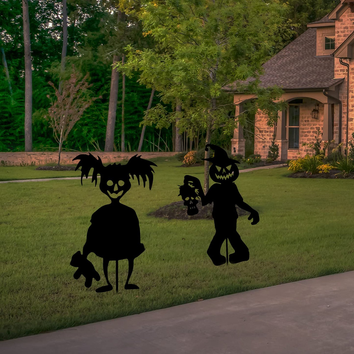 RSTYS 4Pcs Halloween Yard Decor, Black Metal Garden Outdoor Statues Garden Stakes Handicrafts Ghost Zombie Girl Station Halloween Garden Silhouette for Yard Lawn Ornaments Decor