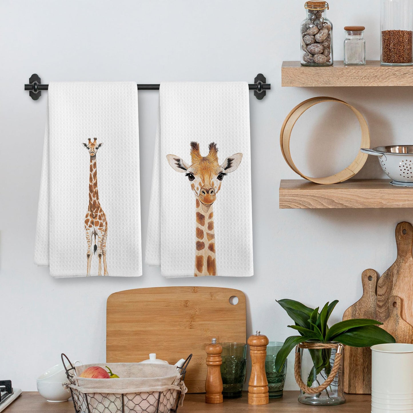 XNXLDYLH Funny Giraffe Kitchen Towels and Dishcloths Sets of 2, Giraffe Decor Gifts for Women, Woodsy Rustic Cabin Safari Jungle Nursery Home Decor Dish Hand Tea Towels for Bathroom Kitchen,16x24In