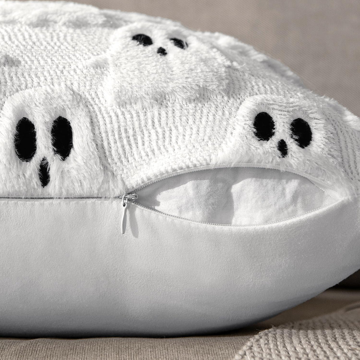 MIULEE Halloween Pillow Covers Set of 2 White Ghost Decorative Soft Throw Pillows Plush Faux Fur Wool Couch Cushion Case for Fall Decor Chair Sofa Bedroom Living Room 18x18 inch