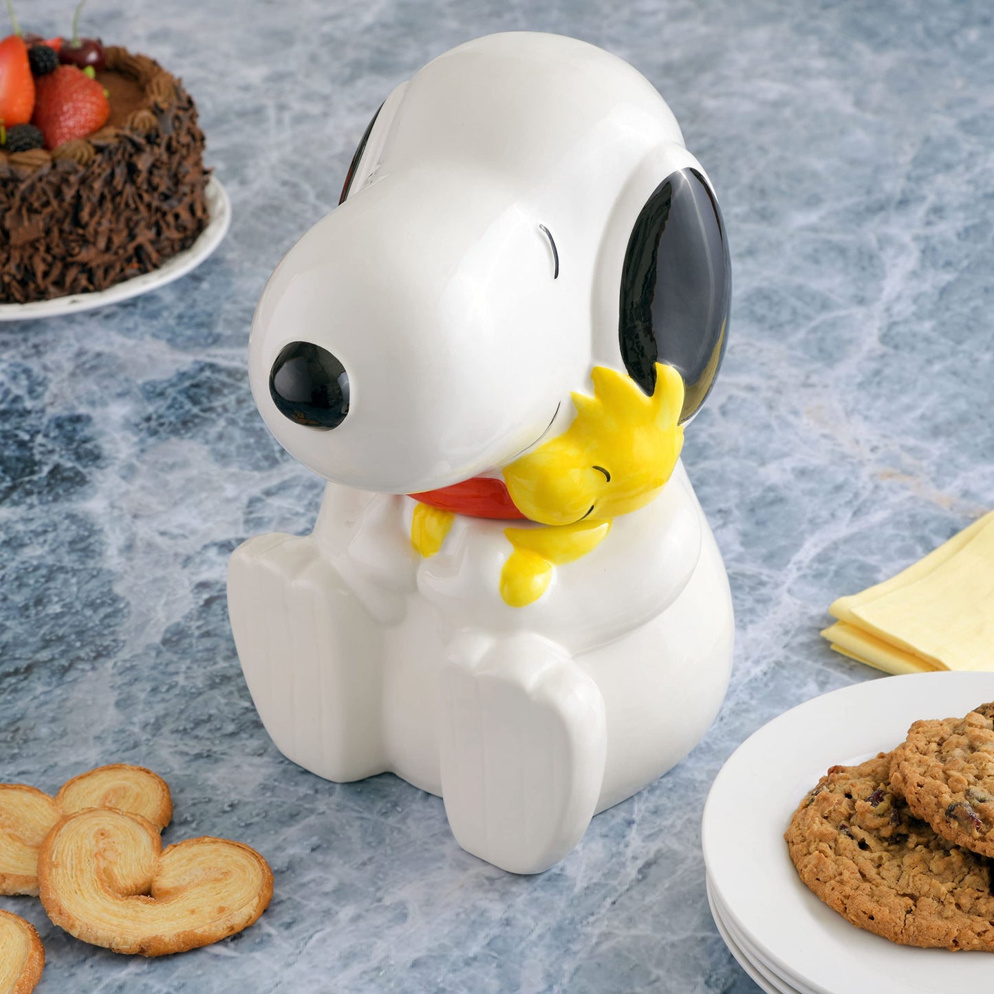 Peanuts Classic Snoopy Cookie Jar, 10.7-Inch Ceramic Kitchen Storage Container, Cartoon Collectible Treat Jar for Cookies and Snacks
