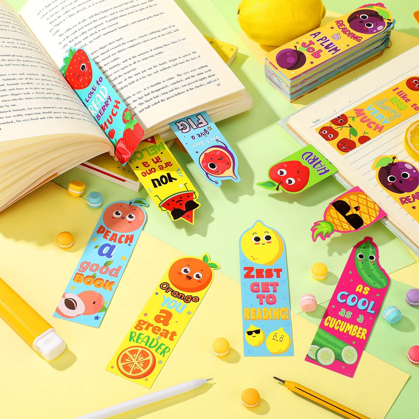 Fainne 120 Pieces Scented Bookmarks Cute Fruit and Sniff Bookmarks for Kids for Educational Office School Students Reader Supplies, 15 Scents