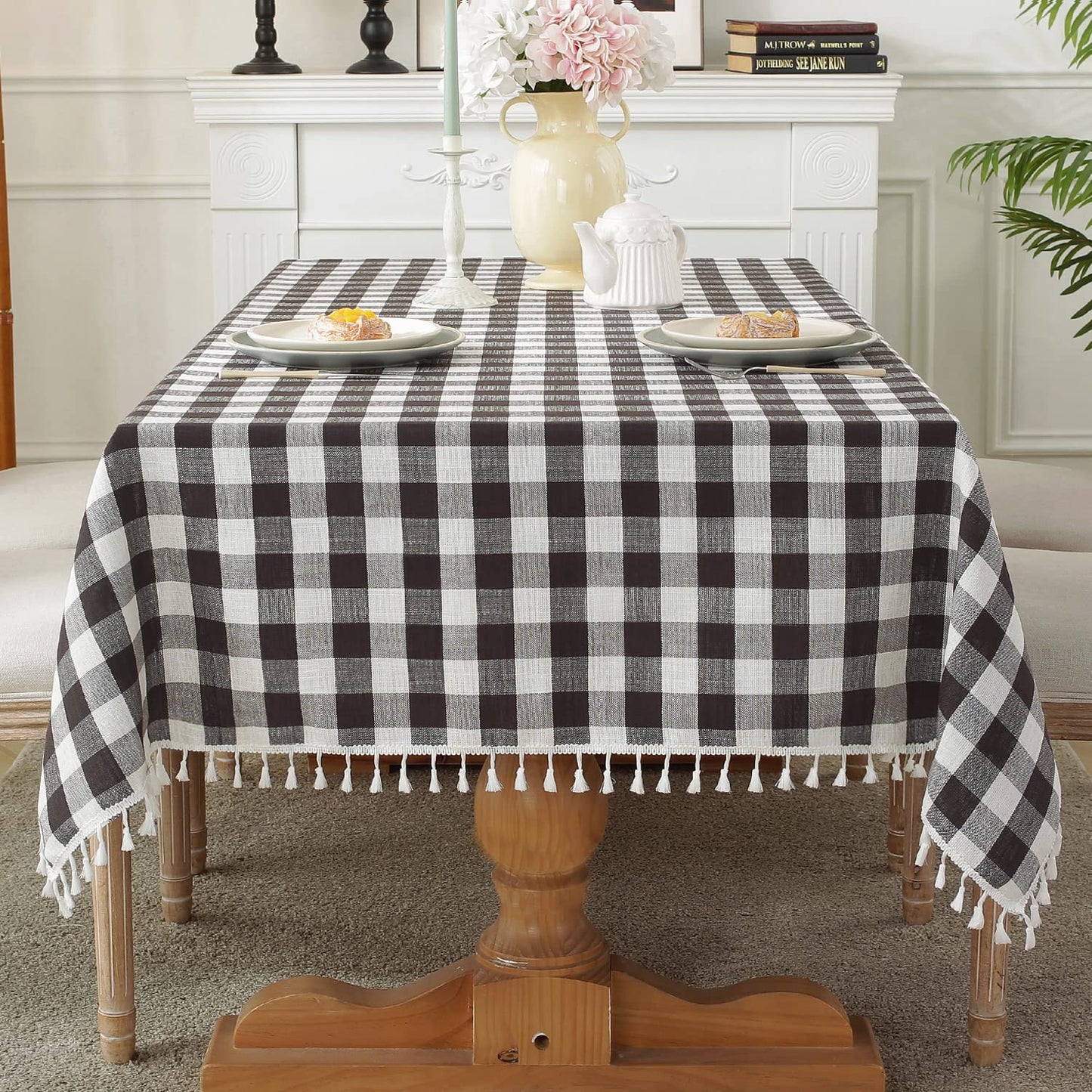 Laolitou Checkered Tablecloth Rectangle Washable Halloween Buffalo Plaid Table Cloth with Tassel Cotton Linen Gingham Table Cover for Picnic Kitchen Dining Room, Black and White, 70 Inch