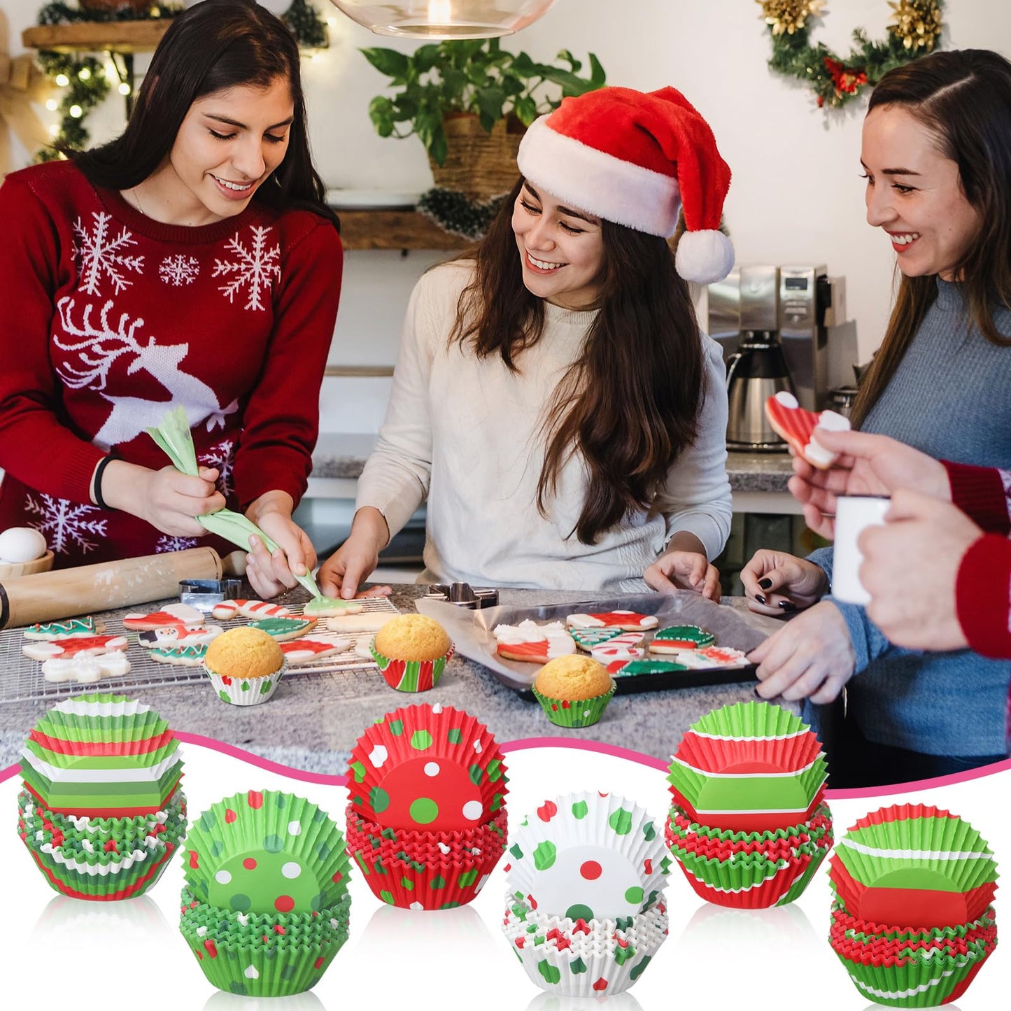 Vesici 600 Pcs Christmas Cupcake Liners Red Green Candy Pattern Christmas Baking Supplies Muffin Cupcake Wrappers for Xmas Holiday Birthday Party Cake Candy Chocolate Decorations Supplies