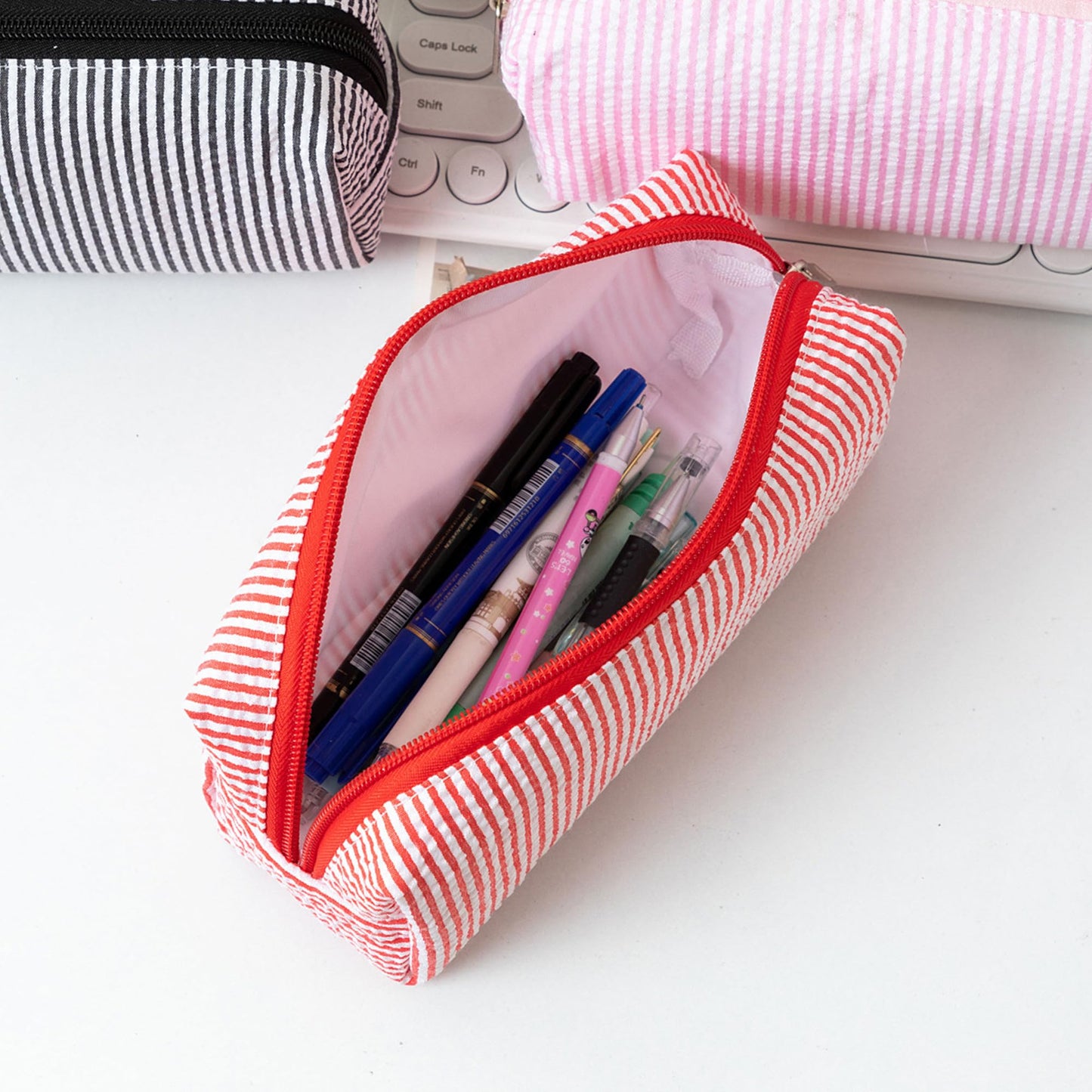 OZAOZ Cute Pencil Case Capacity Pencil Pouch Aesthetic Pen Bag Office Stationery Organizer Simple Sturdy Multifunctional Cosmetic Pouch (black)