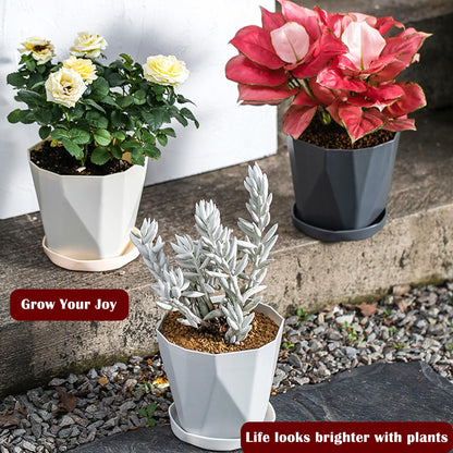 BovcTrraann 4-Pack Plant Pot, 5 Inch Plastic Flower Pots with Drainage Hole and Saucer, Plastic Planters for Indoor Outdoor Garden Plants, Flowers and Succulents (White)