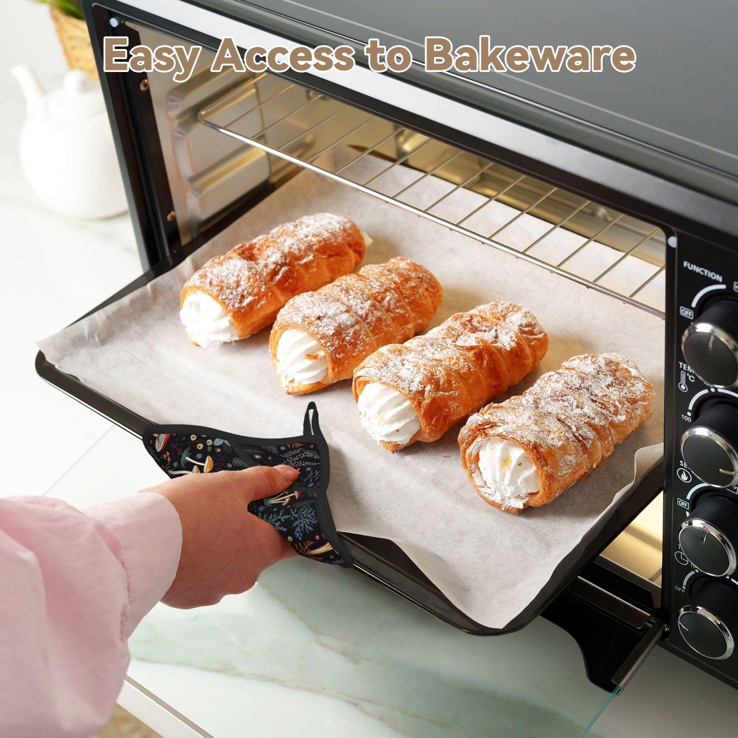 Mushroom Oven Mitts and Pot Holders Set Silicone Kitchen Gloves Potholders Heat Resistant for Chef Baking Cooking Grilling BBQ (Set of 4)