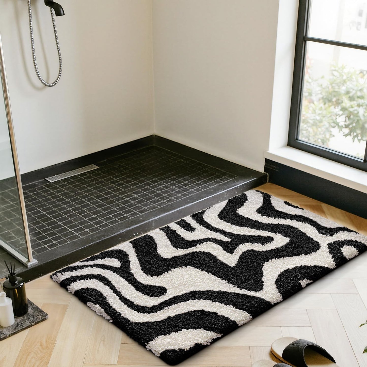 LUMI Non Slip Bathroom Rug Modern Aesthetic, Ultra Soft Absorbent Washable Bath Mats, Quick Dry Premium Floor Rugs for Shower, Tub, Black and White, 24x36