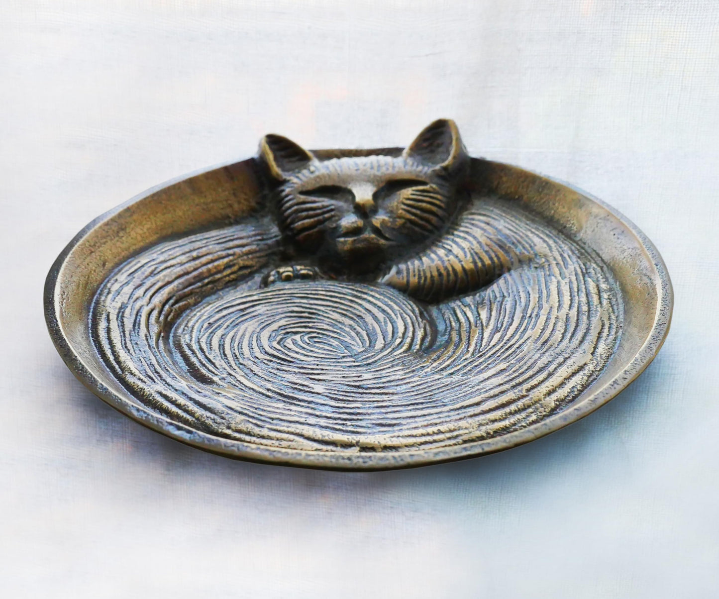 Antique Brass Cat Dish - Small Tray, Handcrafted Gift for Pet Lovers, Perfect for Cat Owners - Jewelry Ring Keepsake Trinket Tray