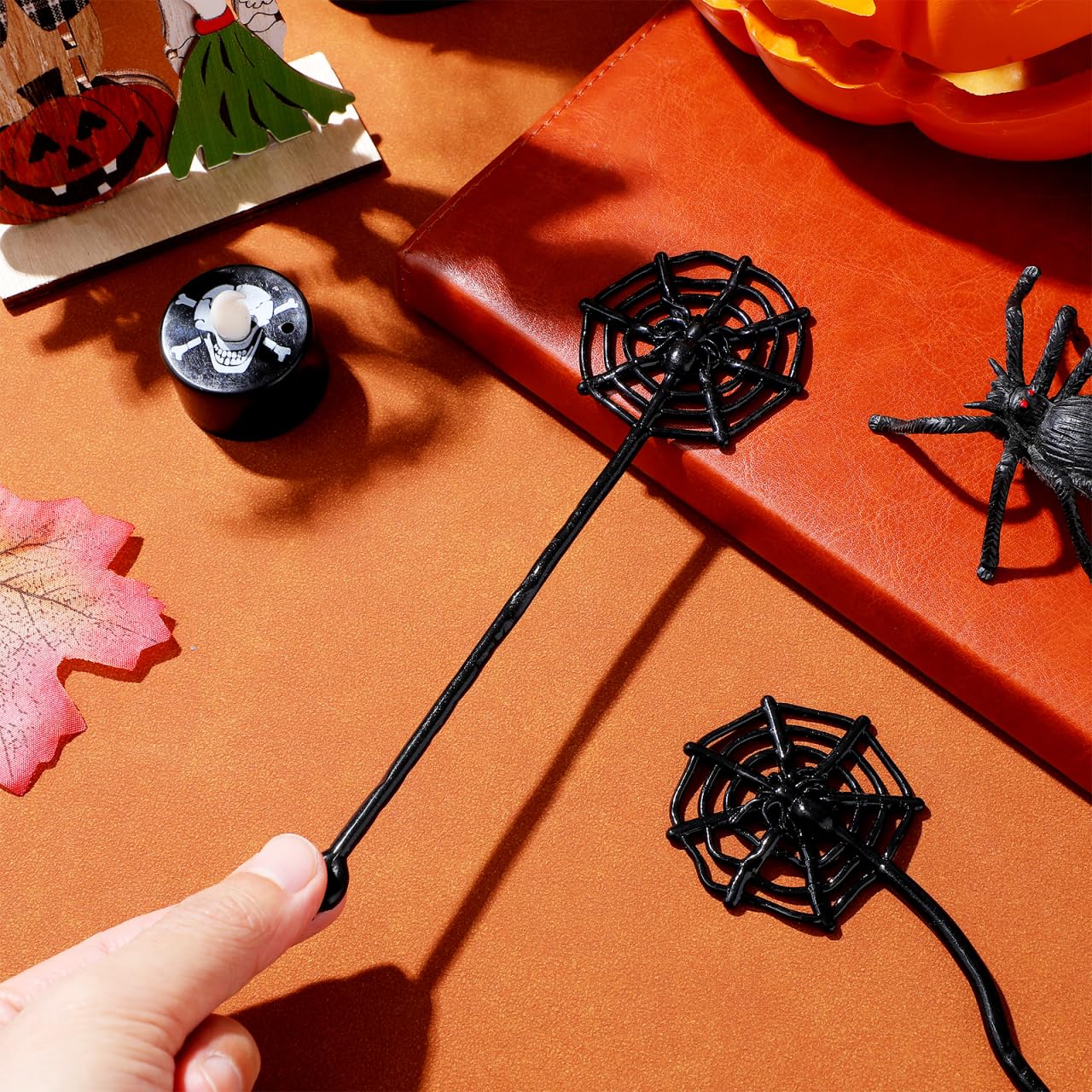 BESPORTBLE 20Pcs Halloween Spider Web Sticky Hands - Stretchy TPR Elastic Toys for Kids, Party Favors, Goodie Bag Fillers, Trick or Treat Prizes, Classroom Rewards, Halloween Decorations