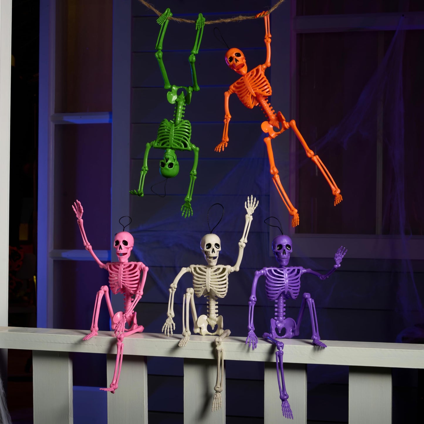 JOYIN 5 PCS Posable Halloween Skeleton Decor 16 Inches, Full Body Movable Joints Posable Skeleton, Hanging Skeletons for Halloween Decoration, Home Yard, Graveyard, Haunted House, Spooky Scene