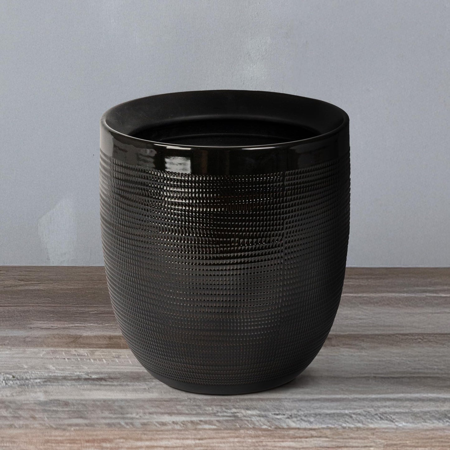 Creative Co-Op Embossed Textured Stoneware Planter, Matte Black