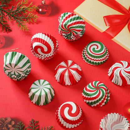 Didaey 600 Pcs Christmas Party Cupcake Liners Christmas Paper Baking Cups Mini Muffin Liners Small Cupcake Wrappers Xmas Paper Candy Cups for Santa Holiday Chocolate Cake Making Supplies (Classic)
