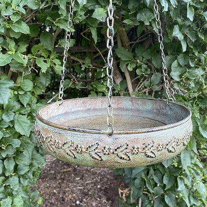 HLQMFHT Hanging Bird Baths for Outdoors, Outdoor Bird Bath, Metal Bird Feeder, Back Yard, Deck,Patio Garden Decoration
