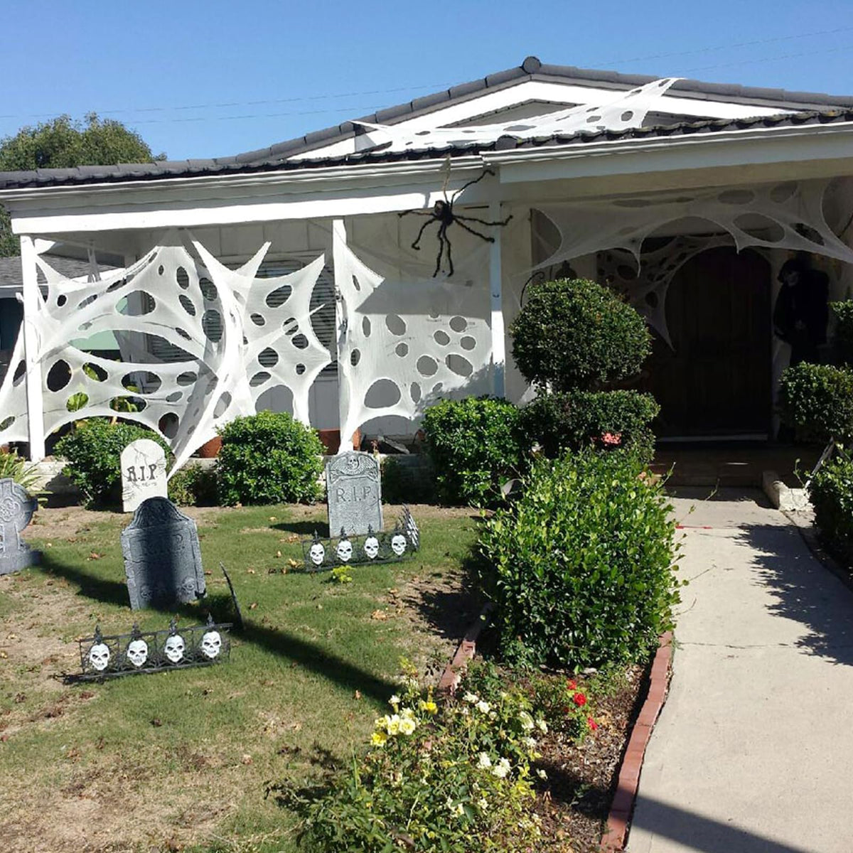 CMKTA Spider Web Halloween Decoration, 2 lb Weight Giant Elastic Spider Web Outdoor Decorations, DIY Beef Netting Spider Web Halloween Party Decor (950 Sqft)