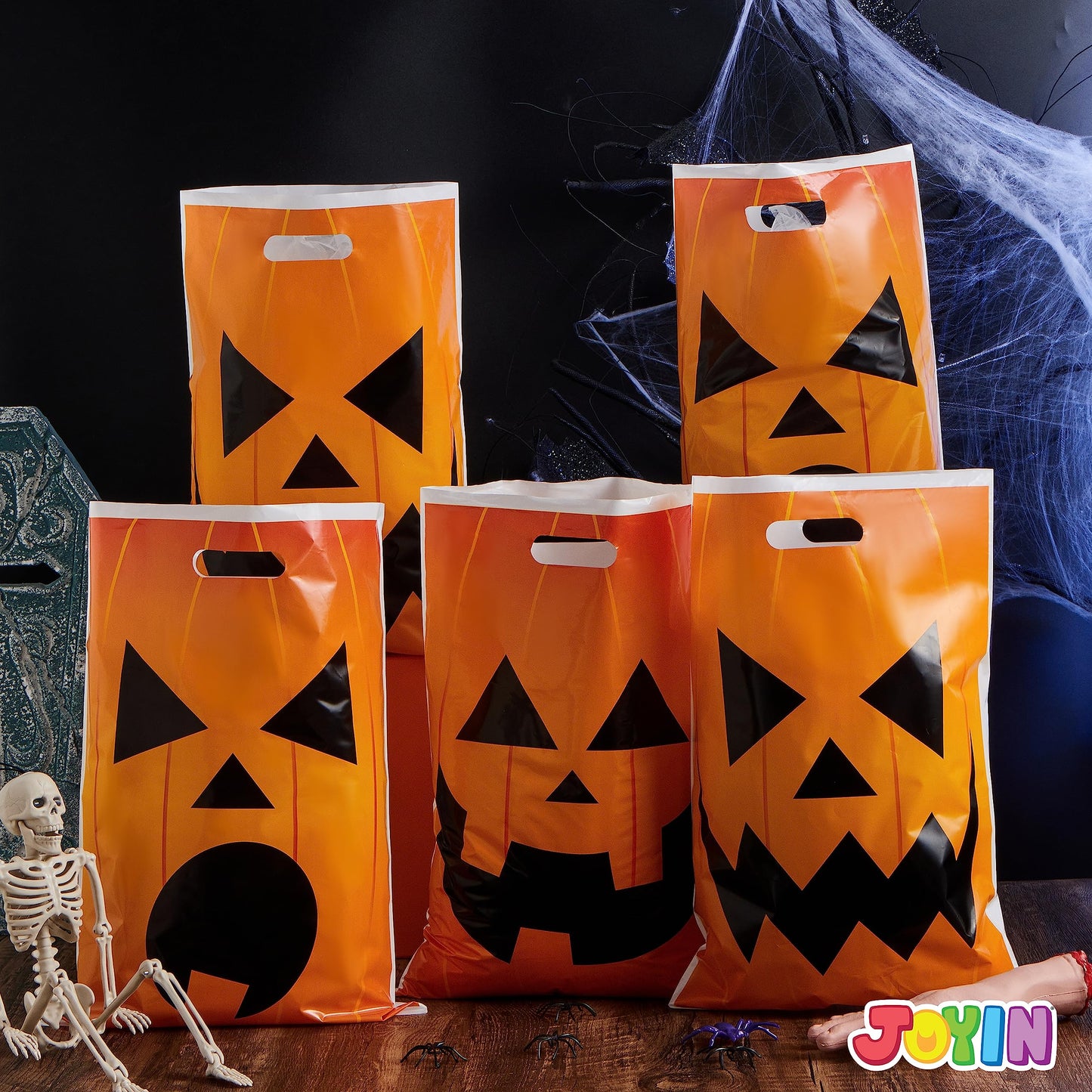 JOYIN 72 Pcs Halloween Goodie Bag, Pumpkin Plastic Candy Bags for Kids trick or treating, Halloween Jack o' Lantern Trick or Treat Bags for Snacks Party Favors, Treats Party Supplies
