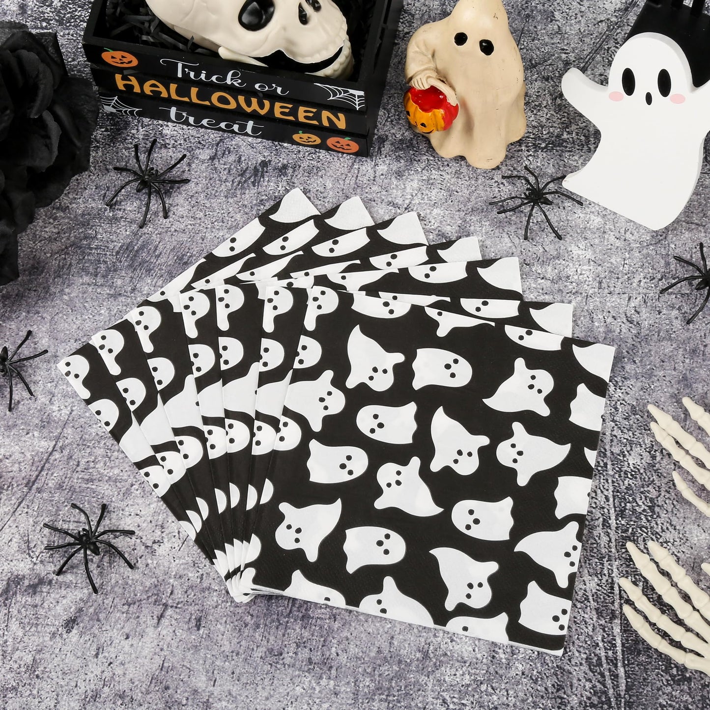 100Pcs Halloween Ghost Paper Napkins Black White Spooky Boo Disposable Luncheon Napkin Ghosts Party Hand Towel for Birthday Baby Shower Party Supplies Table Decoration