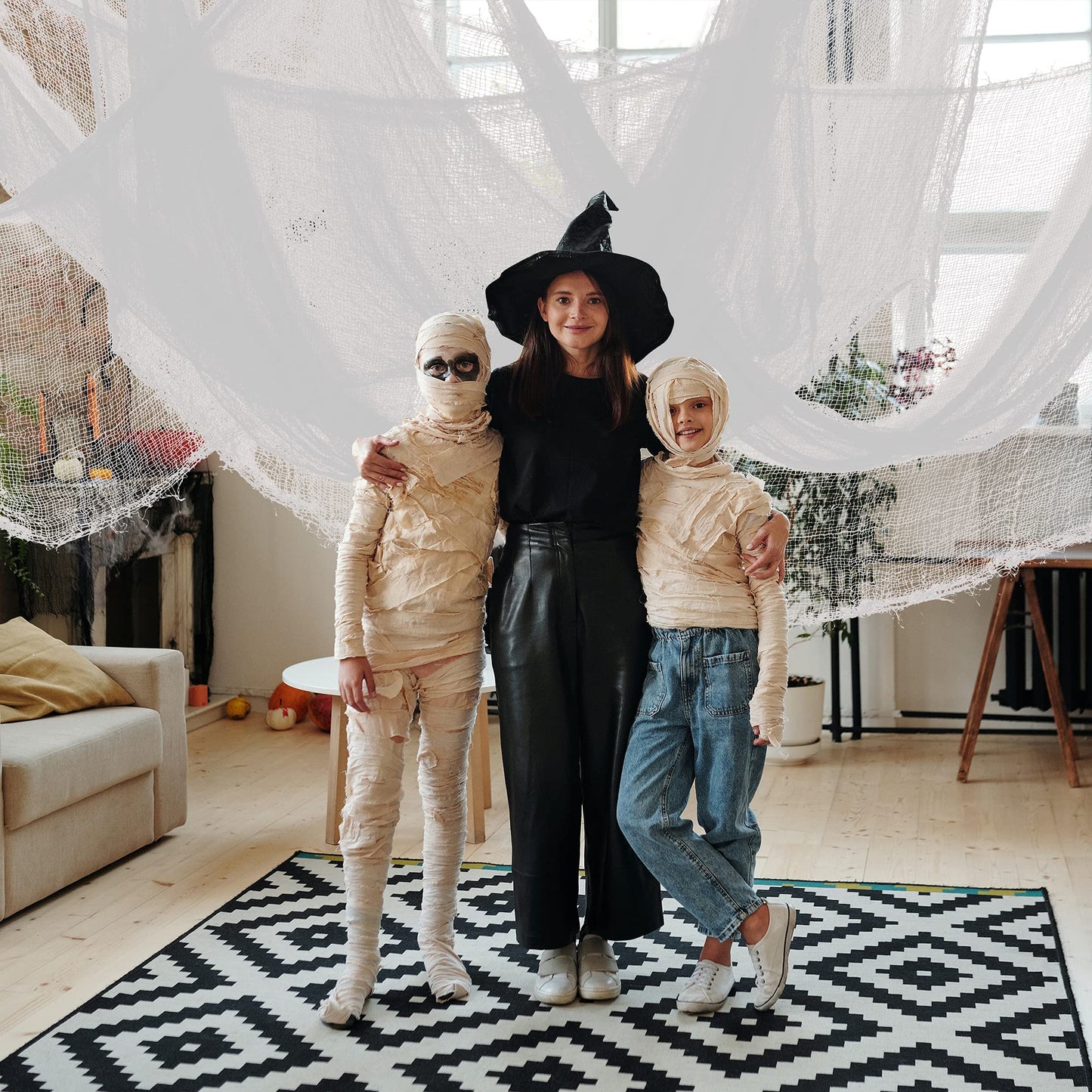 Watayo 500 x 39 Inch Large Size Halloween Spooky Cheese Cloth, Halloween White Scary Creepy Cloth, Windows Doorways Cover Gauze for Halloweens Haunted House Party Decor