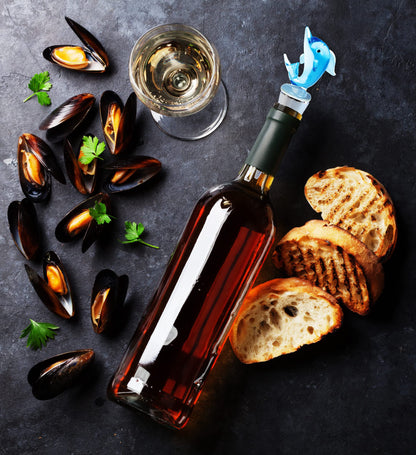 Cheers Dolphin Glass Wine Stopper – Elegant Vacuum Seal Reusable Nautical Ocean Life Wine Bottle Stopper – Airtight Leak Proof Bottle Topper Cork Plug, Cute Home Decor & Bar Tool Accessory Gift