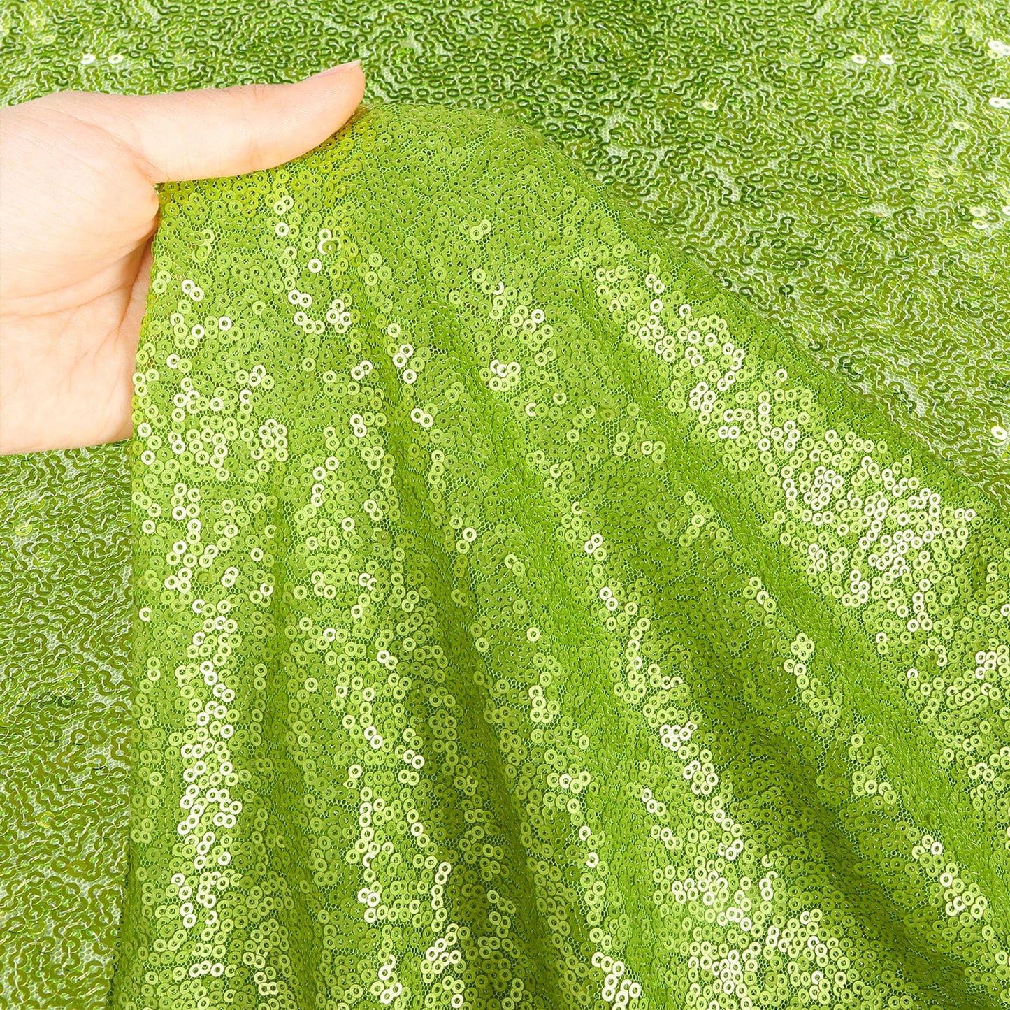 ShinyBeauty Sequin Tablecloth Olive Green 60x102 Inch Rectangle Sparkly Fabric Tablecloths Sequins Rectangular Table Cloth for Wedding Party Cake Sweetheart Tablecover