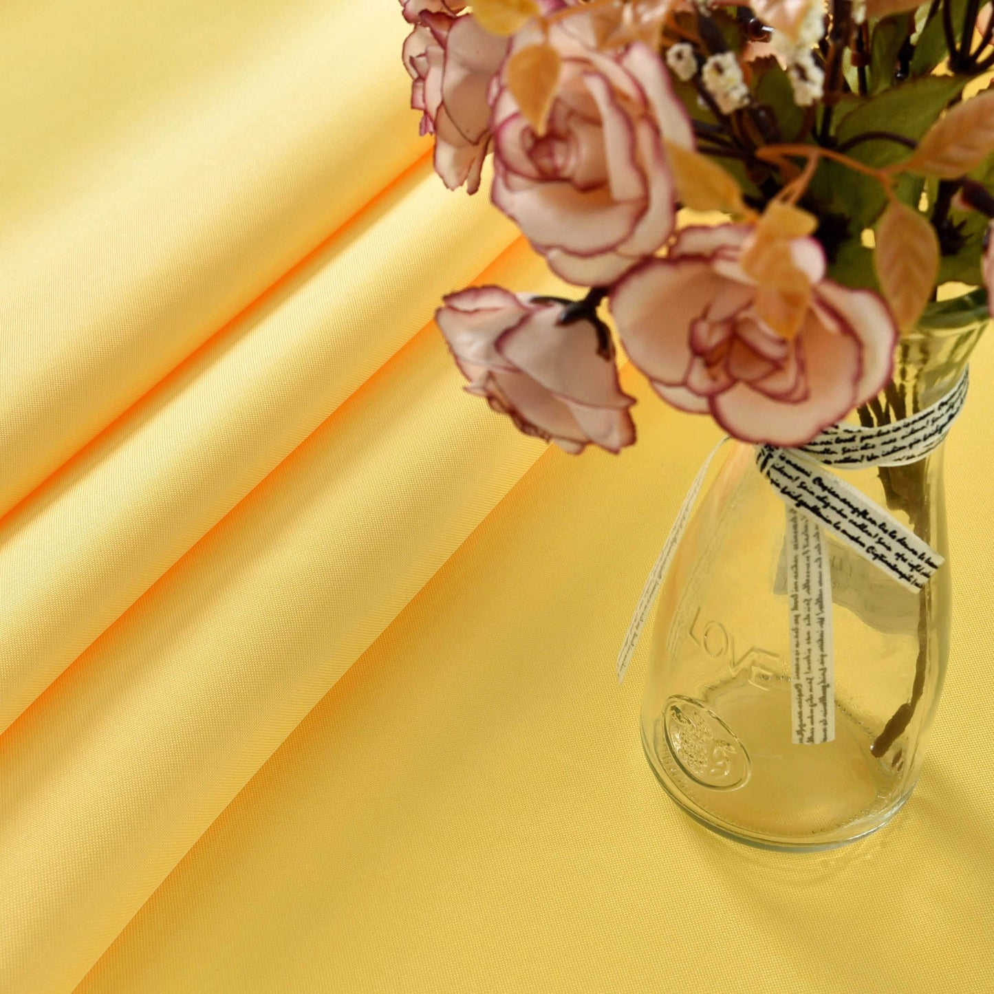 KAIPHO Yellow Round Tablecloth Waterproof Stain Resistant Wrinkle Free Table Cloth 210GSM Polyester Washable Wipeable Table Cover for Party, Banquet, Wedding, Indoor and Outdoor (90 inch, Circle)