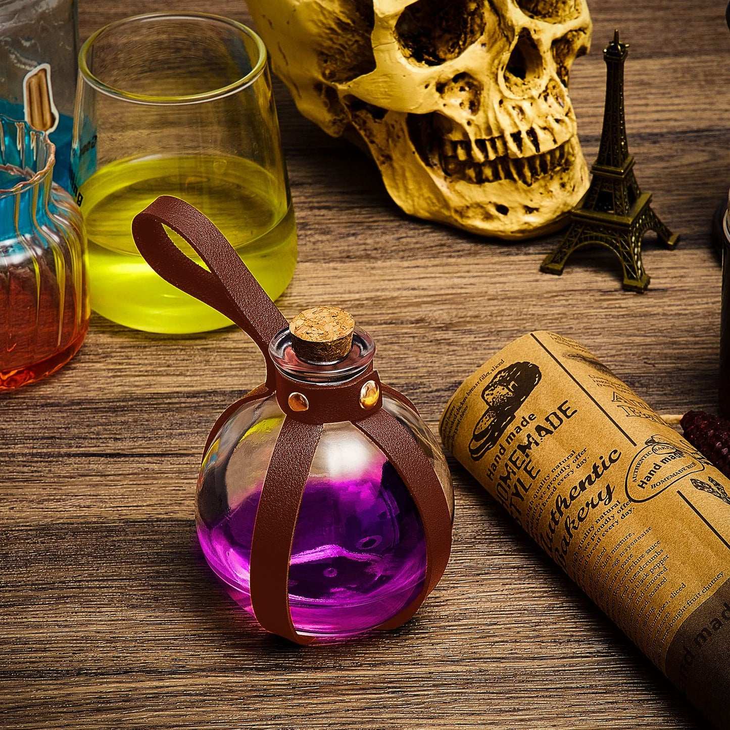 Patelai 2 Pcs Halloween Glass Potion Bottles with Belt Cork Renaissance Witch Costume Accessories Witch Props Potion Bottle for Halloween Party Decor Cosplay DIY Crafts Gift (Brown)