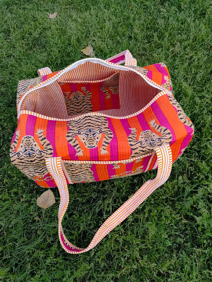 INDACORIFY Cotton Tiger Print Quilted Duffle Bags Large Size Beautiful Print Weekender Bags Handmade Shoulder Travel Overnight Trip Yoga Bag