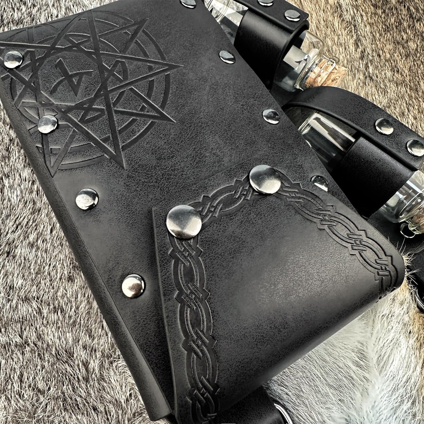 HiiFeuer Medieval Alchemy Faux Leather Belt Bag with 2 Cork Potion Vials, Fantasy Wizard Waist Pouch Side Pack for Ren Faire (Black B)