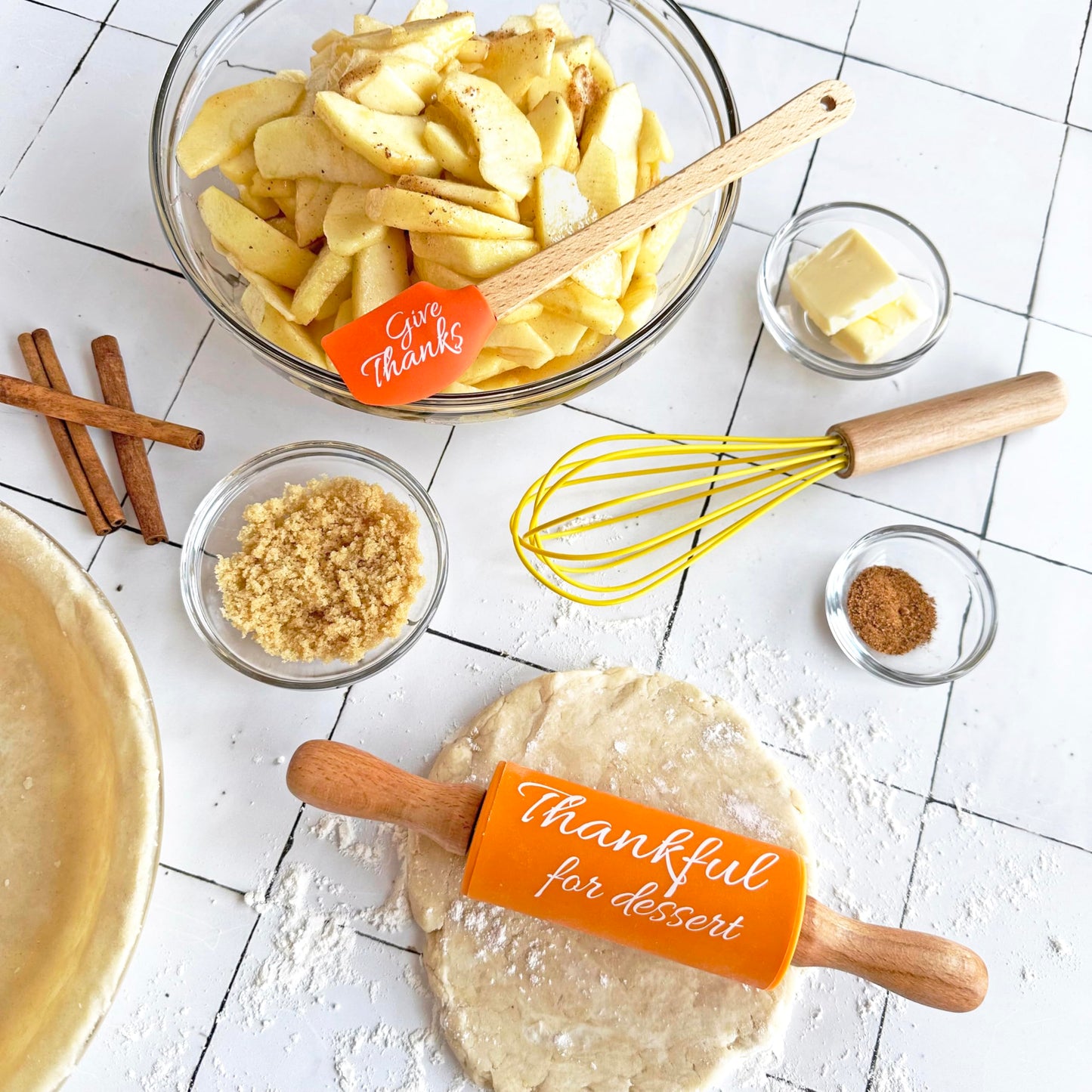 R&M Fall Holiday 3 Piece Mini Bake Set – Spatula, Whisk & Rolling Pin – Thanksgiving Baking Gift for Kids and Home Bakers