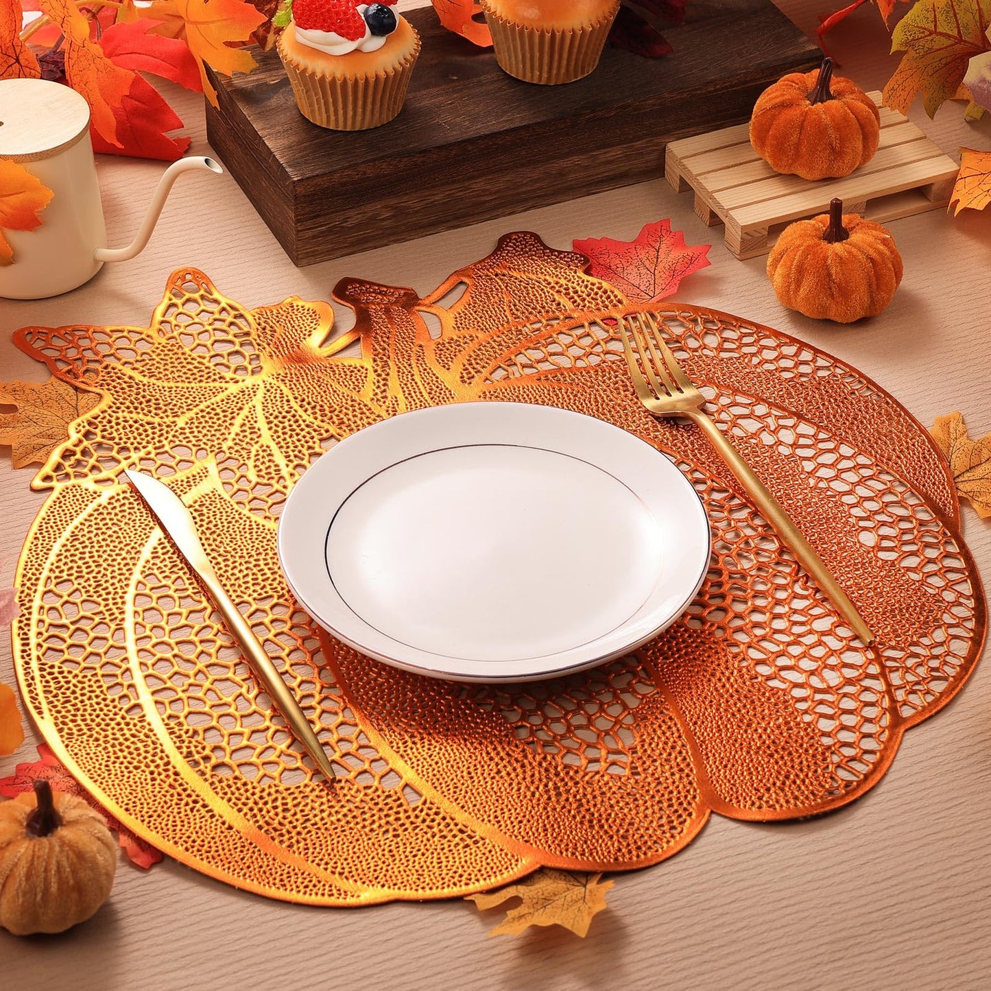Fall Thanksgiving Pumpkin Placemats Set of 15 Autumn Harvest Table Mats Washable Vinyl Heat Resistant Non-Slip Round Placemat for Fall Halloween Thanksgiving Farmhouse Party Kitchen Table Decor