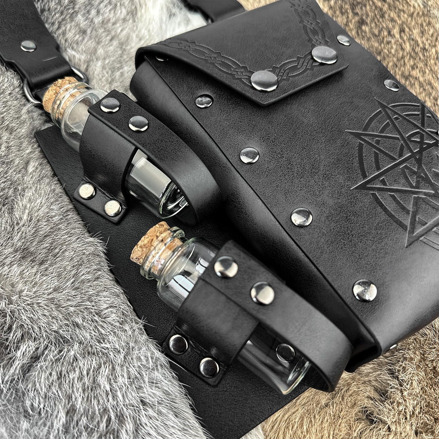 HiiFeuer Medieval Alchemy Faux Leather Belt Bag with 2 Cork Potion Vials, Fantasy Wizard Waist Pouch Side Pack for Ren Faire (Black B)