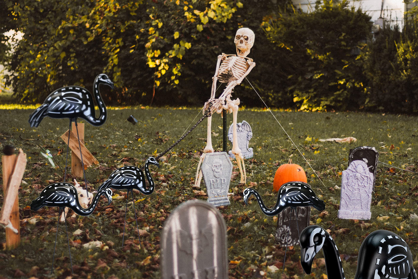 GiftExpress 4-Pack Small Halloween Black Flamingo Skeleton, Zombie Flamingos, Skull Flamingo with Stakes for Halloween Lawn Ornaments, Spooky Graveyard Decorations