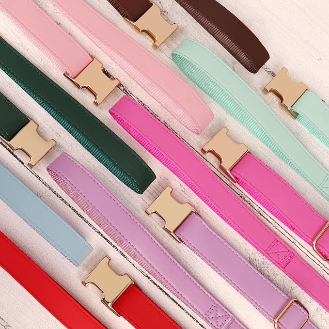 PET ARTIST Soft PU Leather Dog Collar and Leash Set, Bright & Stylish 5FT PU Leather Leash and Collar Set, Durable Pet Collars with Quick Release Metal Buckle for Medium Dogs,Christmas Green,M(13-19")