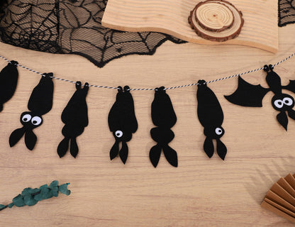 Felt Bat Garland - Halloween Black Bat Banner, Gothic Party Decor, Hanging Bat Mantel Bunting, Spooky Garland for Fireplace Mantle Walls