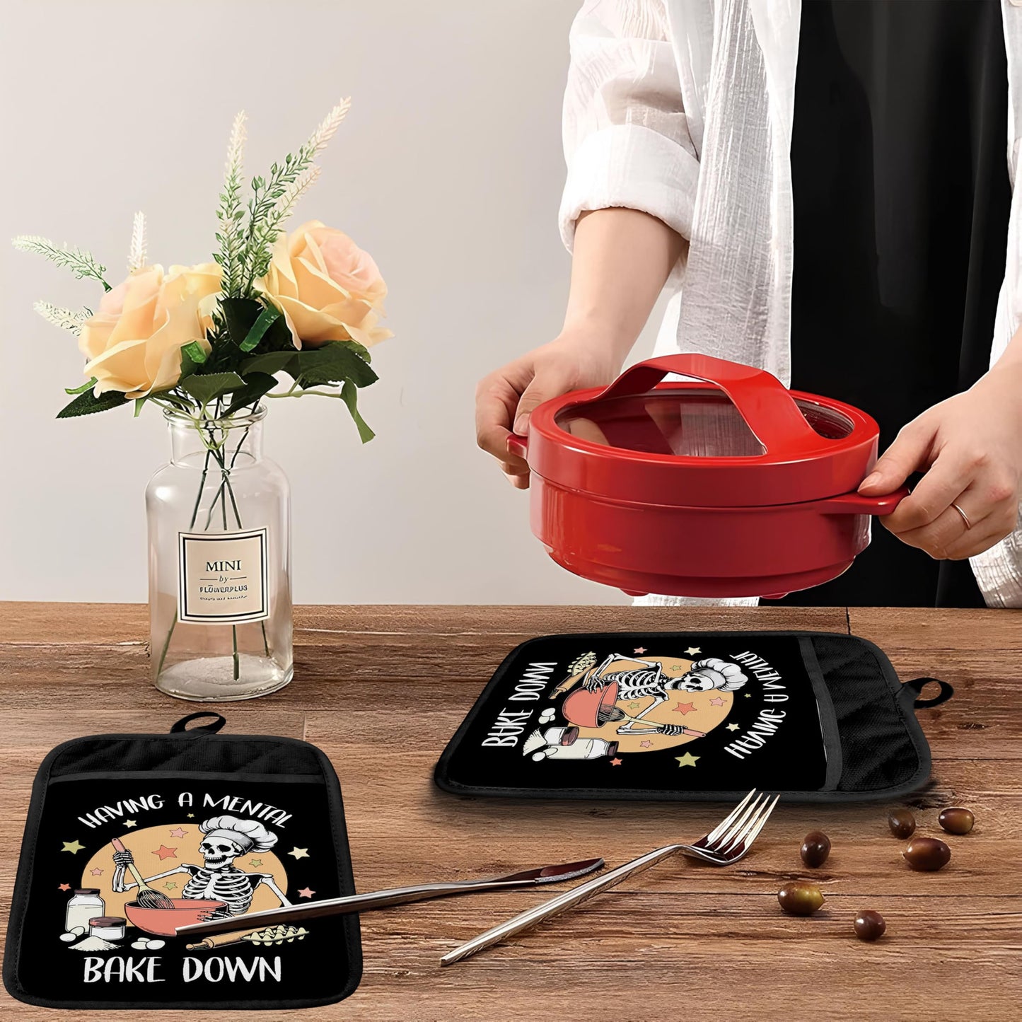 GOOZHO Funny Halloween Skeleton Baker Pot Holders with Pockets, Having a Mental Bake Down Halloween Skull Oven Pot Holders Heat Resistant Oven Mitts Hot Pads for Kitchen Baking Cooking