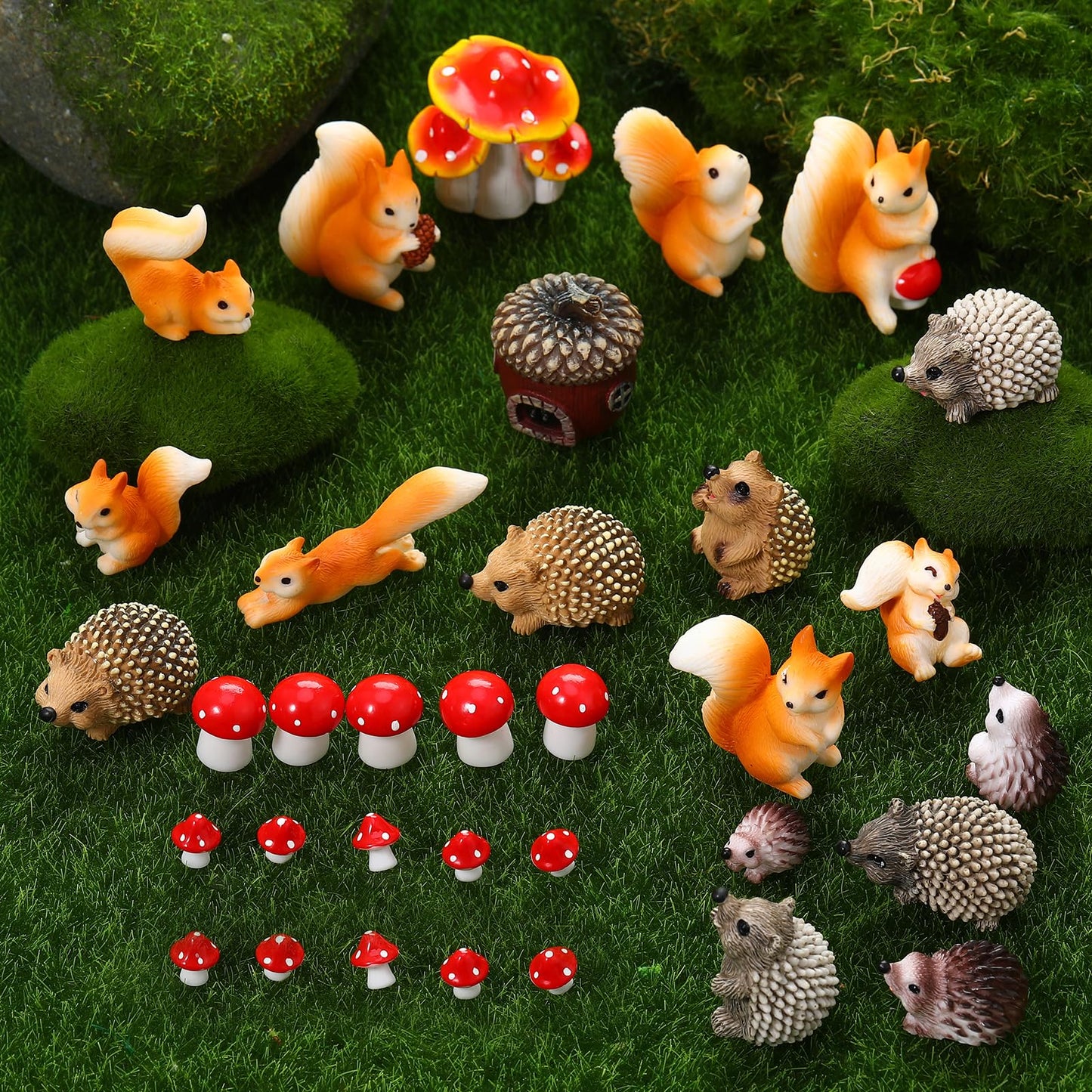 GGSTDDUP Fairy Garden Accessories, 34 Pieces Resin Squirrel Figures Miniature Garden Ornaments Hedgehog Mushroom Animal Kit for Outdoor DIY Terrarium Potted Plants Dollhouse Desk Decor