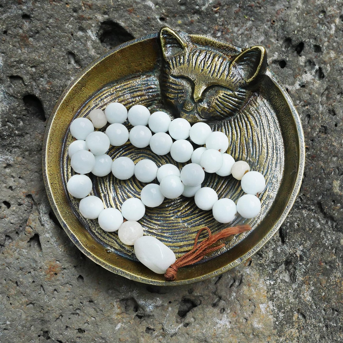 Antique Brass Cat Dish - Small Tray, Handcrafted Gift for Pet Lovers, Perfect for Cat Owners - Jewelry Ring Keepsake Trinket Tray